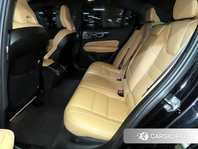 Volvo S60 3rd generation id 3747518 из Кореи 17