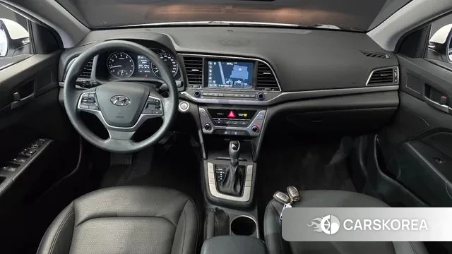 Hyundai Avante AD id 3766818 из Кореи 7