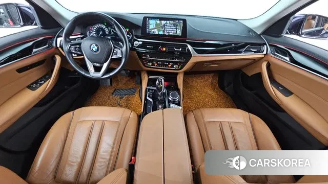 BMW 5 Series (G30) id 3000592 из Кореи 17