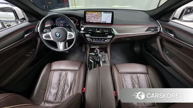 BMW 5 Series (G30) id 3160885 из Кореи 17