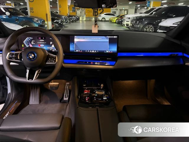 BMW 5 Series (G60) id 4462284 из Кореи 17