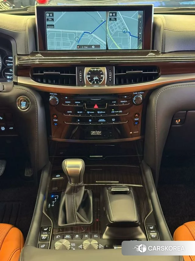 Lexus LX id 4198915 из Китая 7