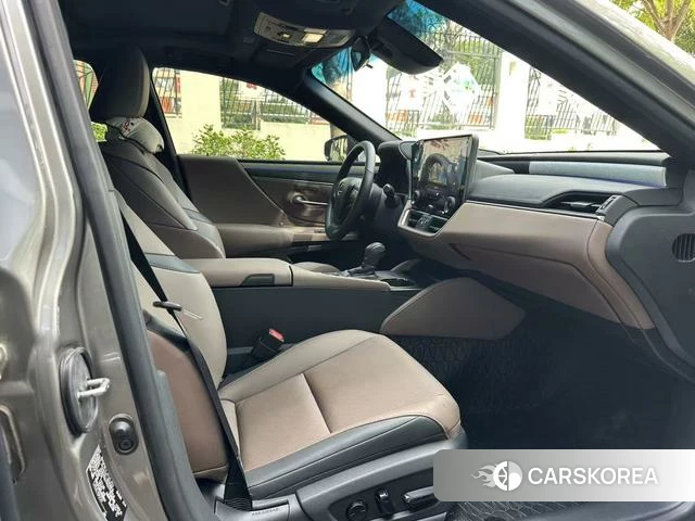 Lexus ES id 4278025 из Китая 10