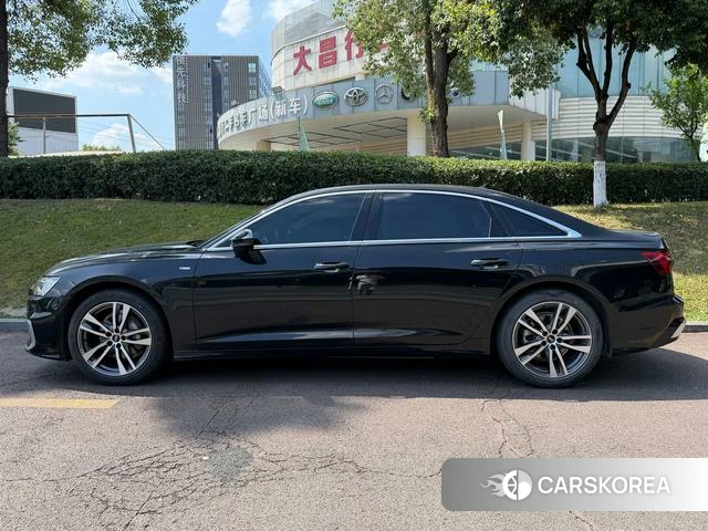 Audi A6L id 4353170 из Китая 10