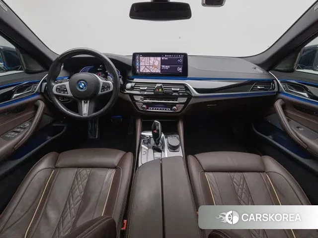 BMW 5 Series (G30) id 3338960 из Кореи 17