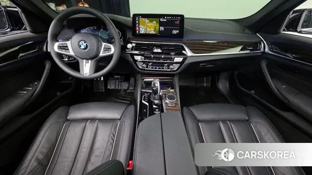 BMW 5 Series (G30) id 3012744 из Кореи 17