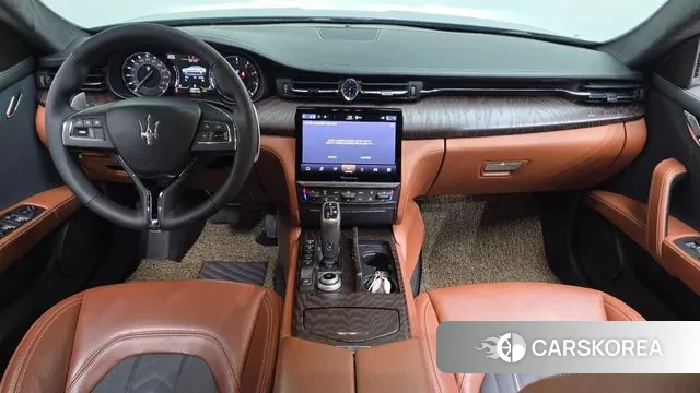 Maserati Quattroporte id 2969546 из Кореи 17