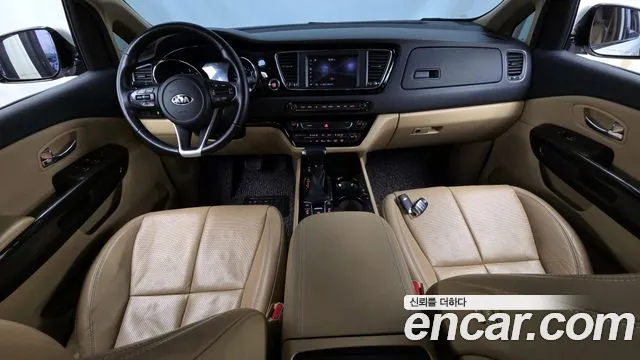 Kia The New Carnival id 2404870 из Кореи 17