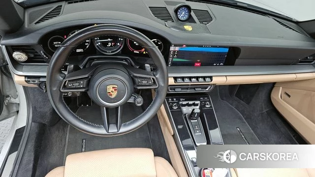 Porsche 911(992) id 3879032 из Кореи 17