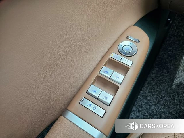 Hyundai Grandeur (GN7) id 3863979 из Кореи 15