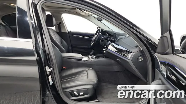 BMW 5 Series (G30) id 2727326 из Кореи 17