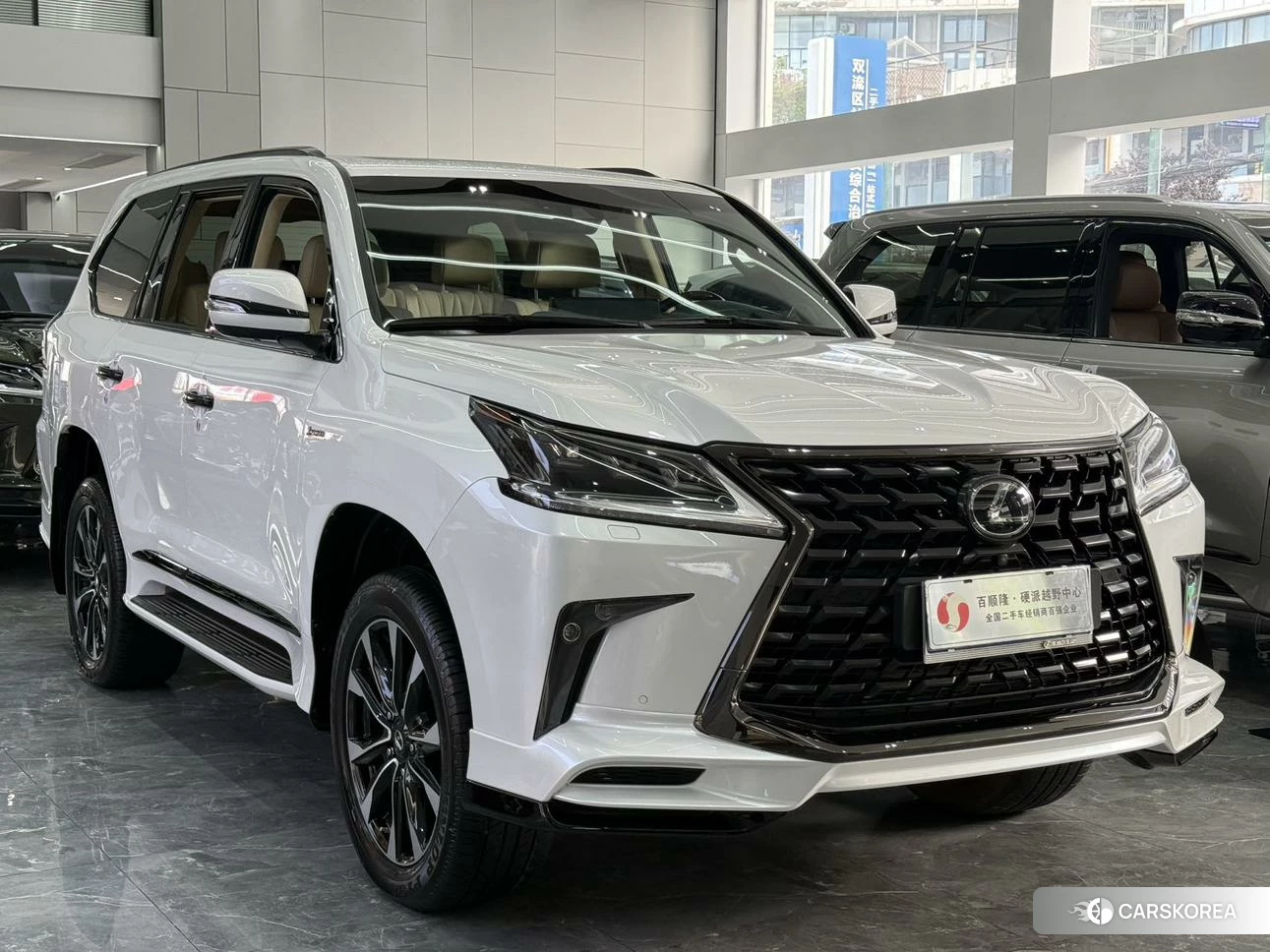 Lexus LX id 4440926 из Китая 8