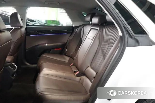 Hyundai Grandeur Hybrid (GN7) id 2915417 из Кореи 17