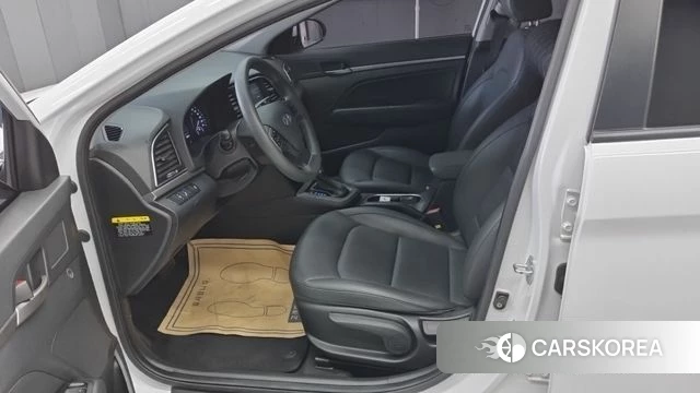 Hyundai Avante AD id 4397839 из Кореи 14