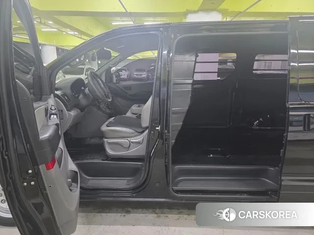 Hyundai The New Grand Starex id 3489368 из Кореи 9