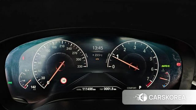 BMW 5 Series (G30) id 4410832 из Кореи 31