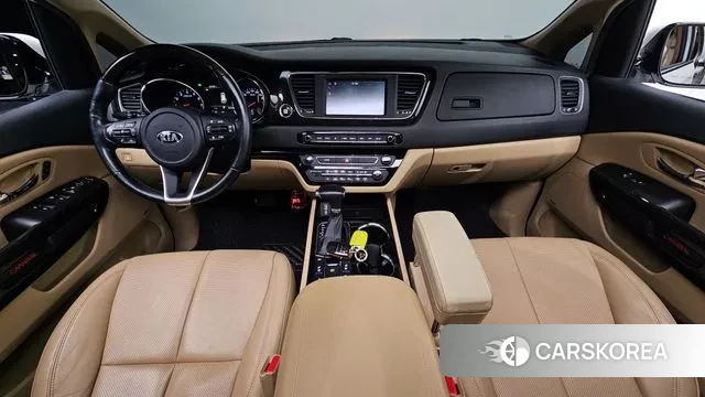 Kia The New Carnival id 3573861 из Кореи 17