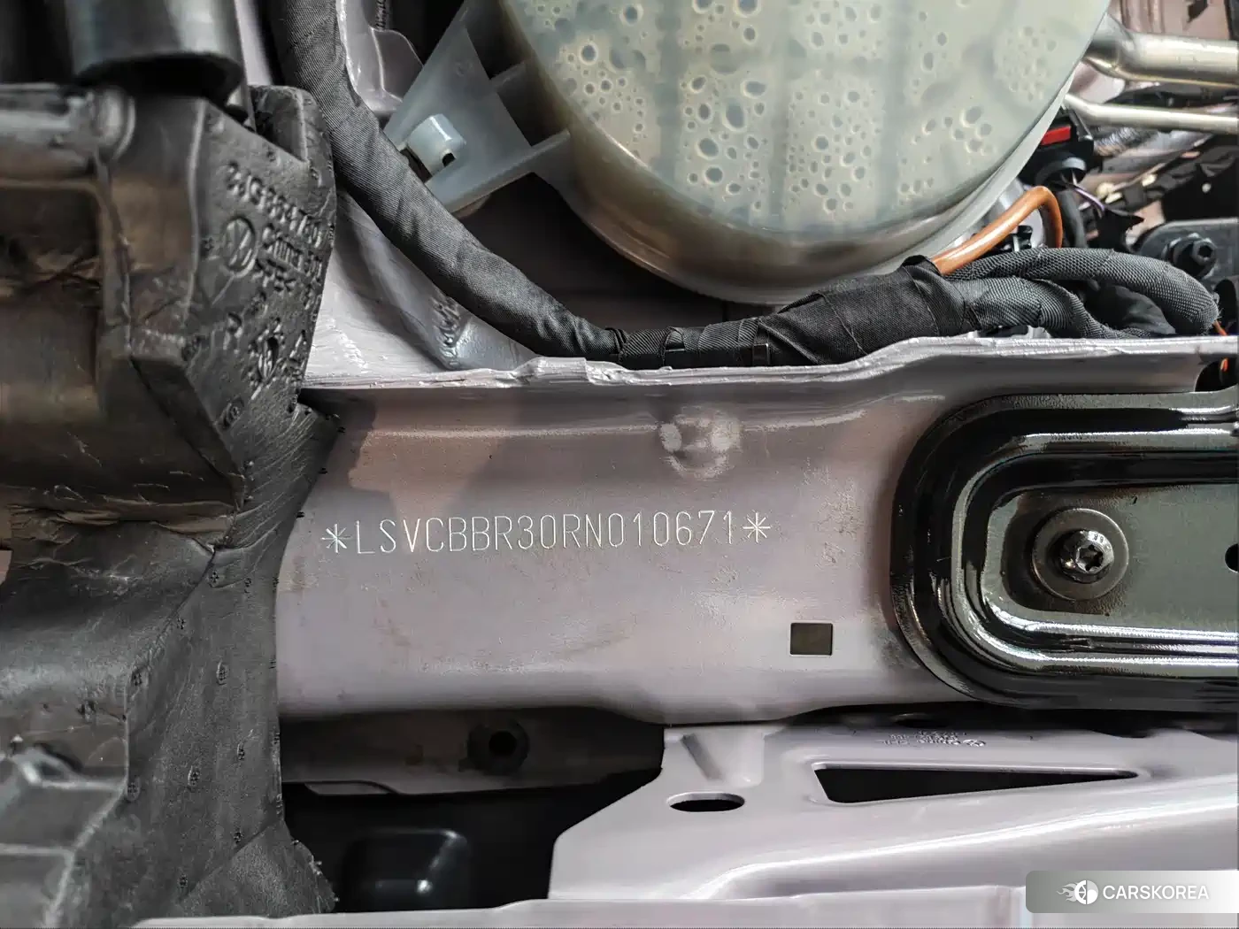 Volkswagen Passat id 4514349 из Китая 16