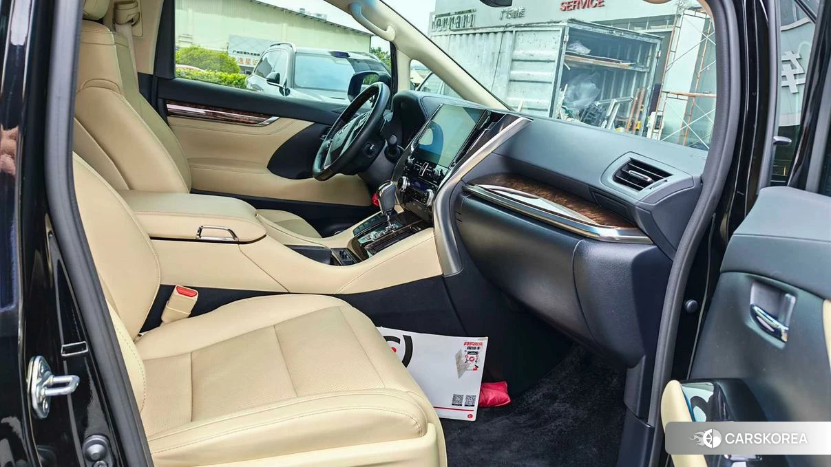 Toyota Alphard id 4486304 из Китая 7