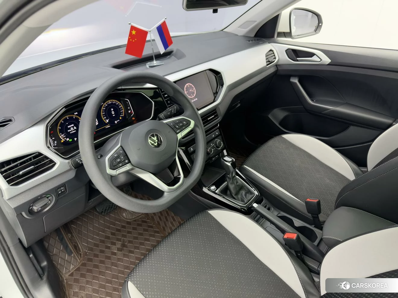 Volkswagen Exploring the shadow id 4485317 из Китая 16