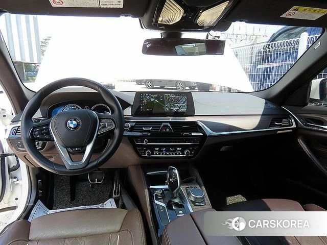 BMW 5 Series (G30) id 4339792 из Кореи 17