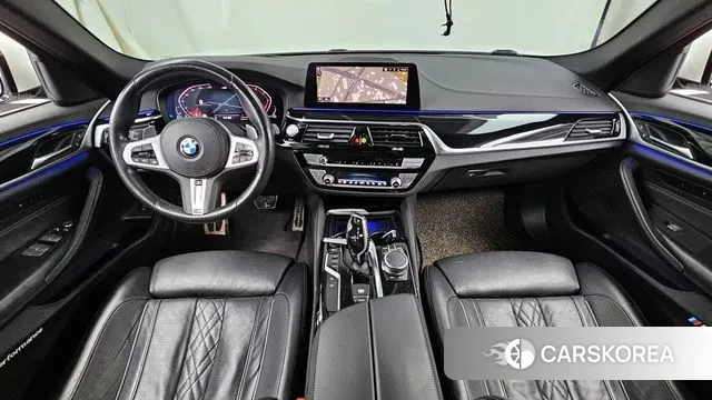 BMW 5 Series (G30) id 3778514 из Кореи 17