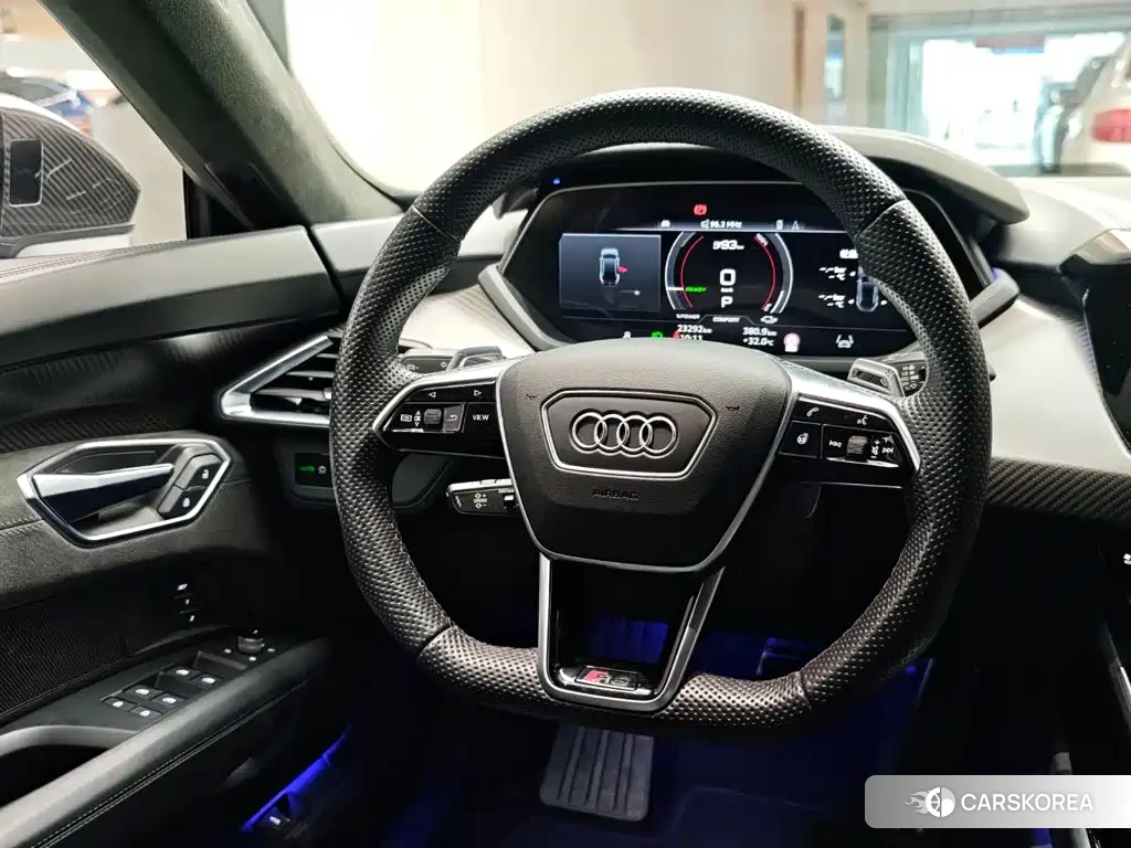 Audi RS e-tron GT id 4599742 из Китая 16