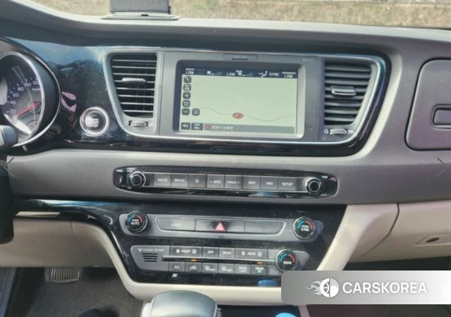Kia All New Carnival id 4203943 из Кореи 14
