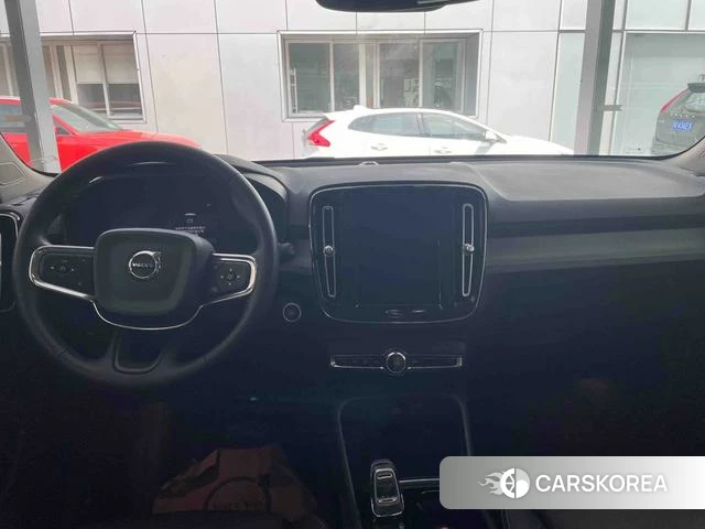 Volvo XC40 id 4240233 из Китая 16