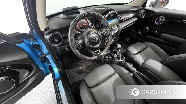 Mini Cooper S id 3380037 из Кореи 17