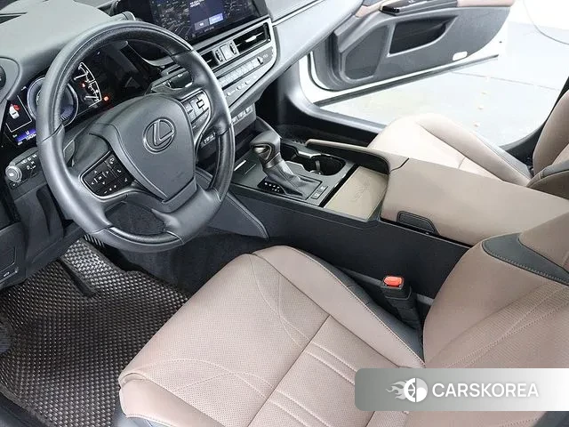 Lexus ES300h 7th generation id 3383000 из Кореи 17