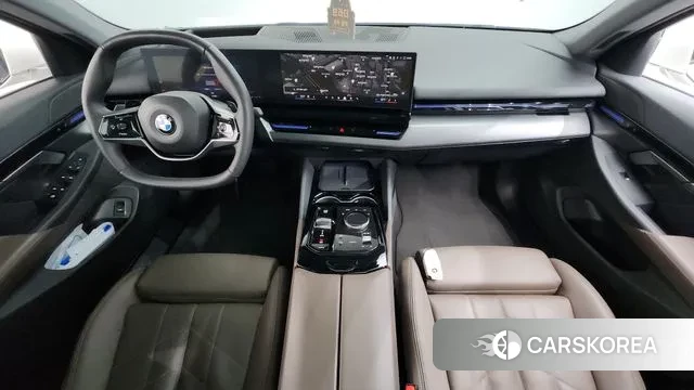 BMW 5 Series (G60) id 3620175 из Кореи 17