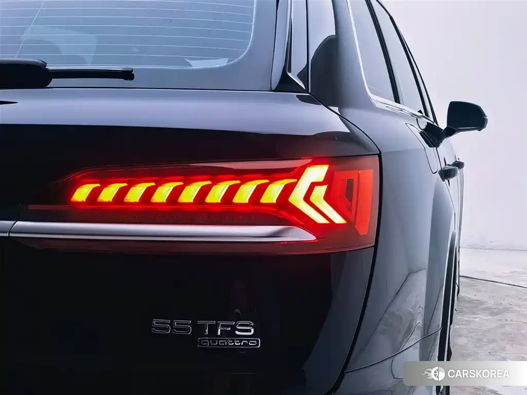 Audi Q7 id 4601728 из Китая 25