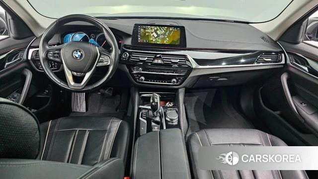 BMW 5 Series (G30) id 3867265 из Кореи 17