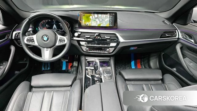 BMW 5 Series (G30) id 3811974 из Кореи 17