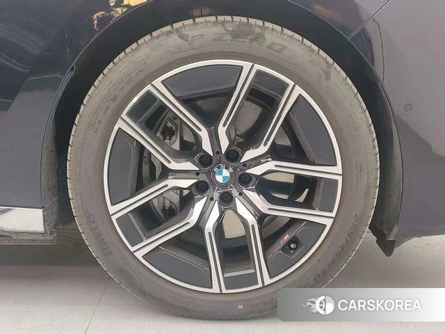BMW i7 id 4256900 из Китая 17
