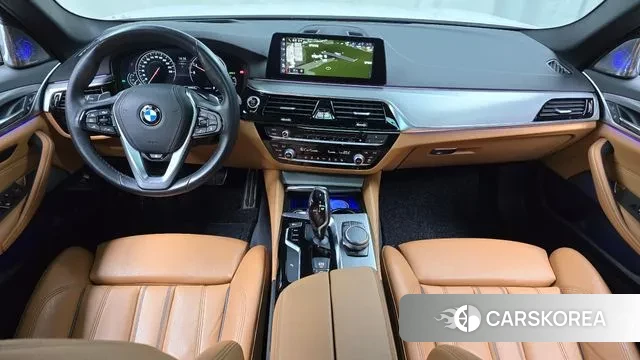 BMW 5 Series (G30) id 3009421 из Кореи 17