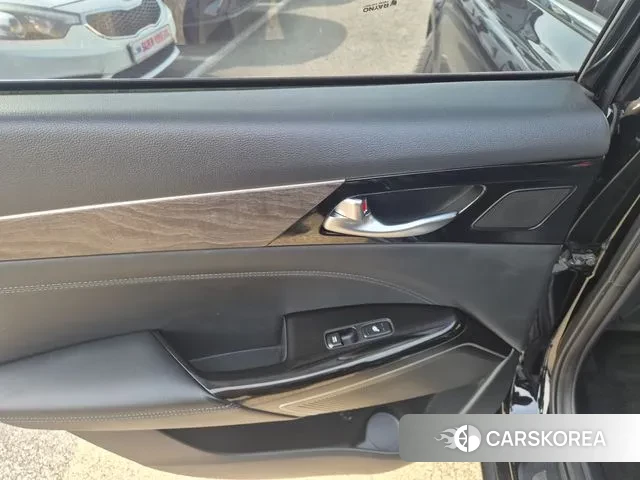 Kia K7 Premier id 3459803 из Кореи 15