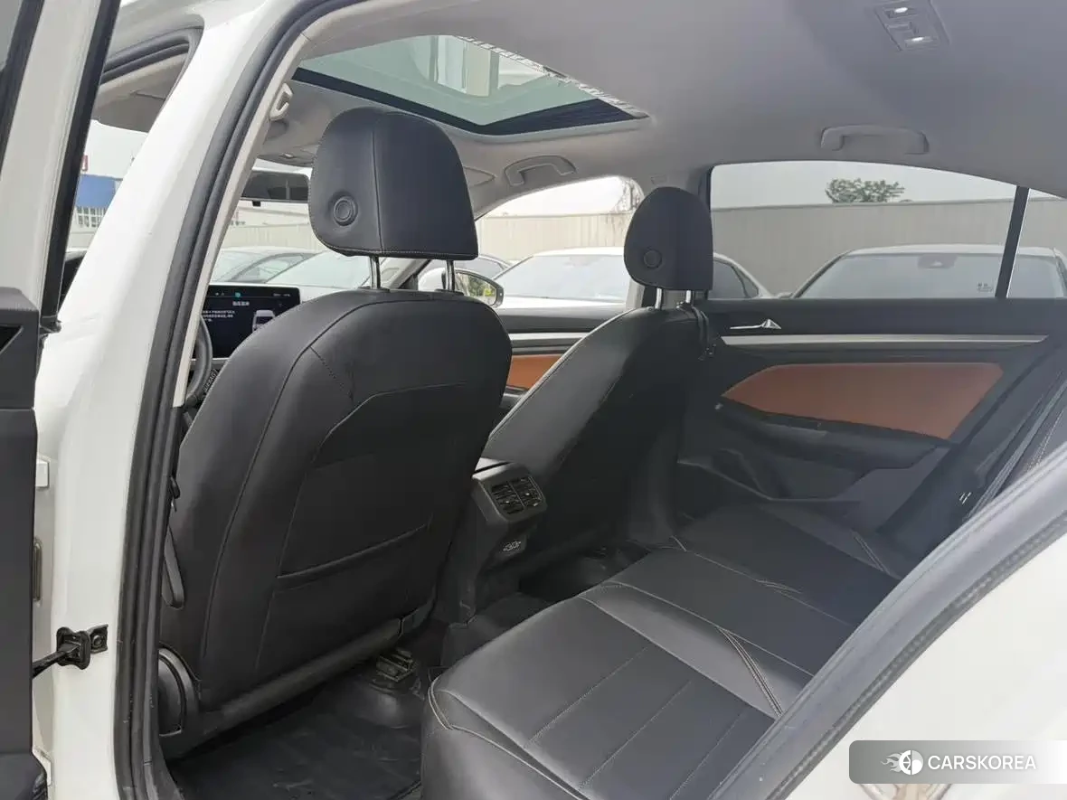 Volkswagen Bora id 4674364 из Китая 9