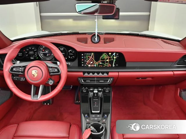 Porsche 911(992) id 3940263 из Кореи 17