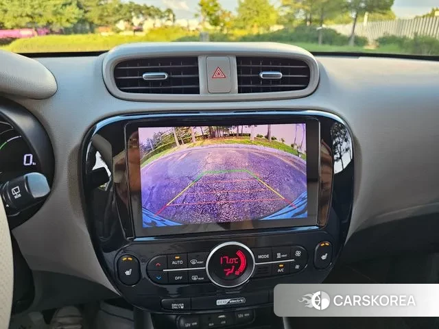 Kia Soul EV id 3574173 из Кореи 17