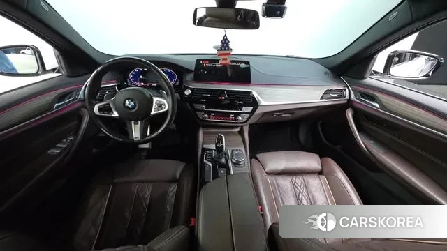 BMW 5 Series (G30) id 3024175 из Кореи 17