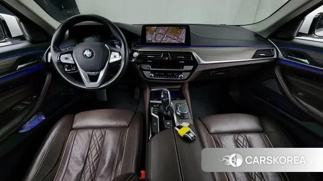 BMW 5 Series (G30) id 3033444 из Кореи 17