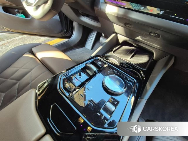 BMW 5 Series (G60) id 4206521 из Кореи 7