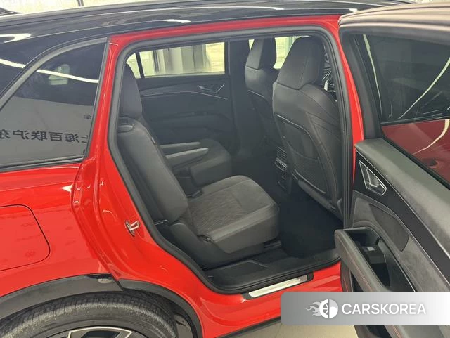 Audi Q5 e-tron id 4259503 из Китая 12