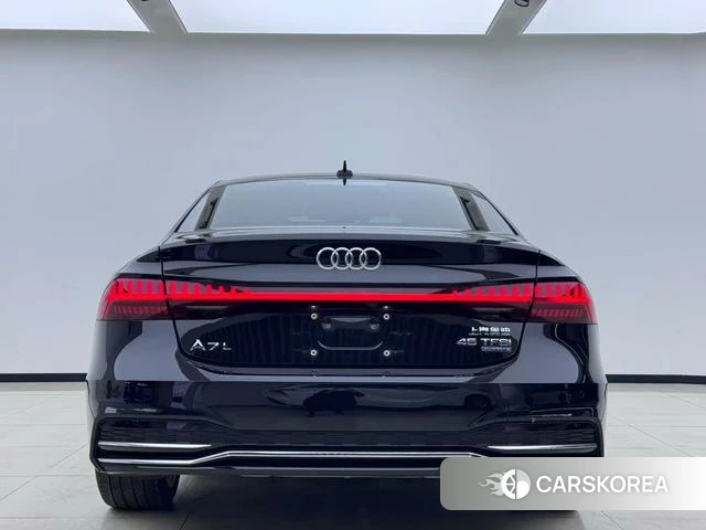 Audi A7L id 4313503 из Китая 7