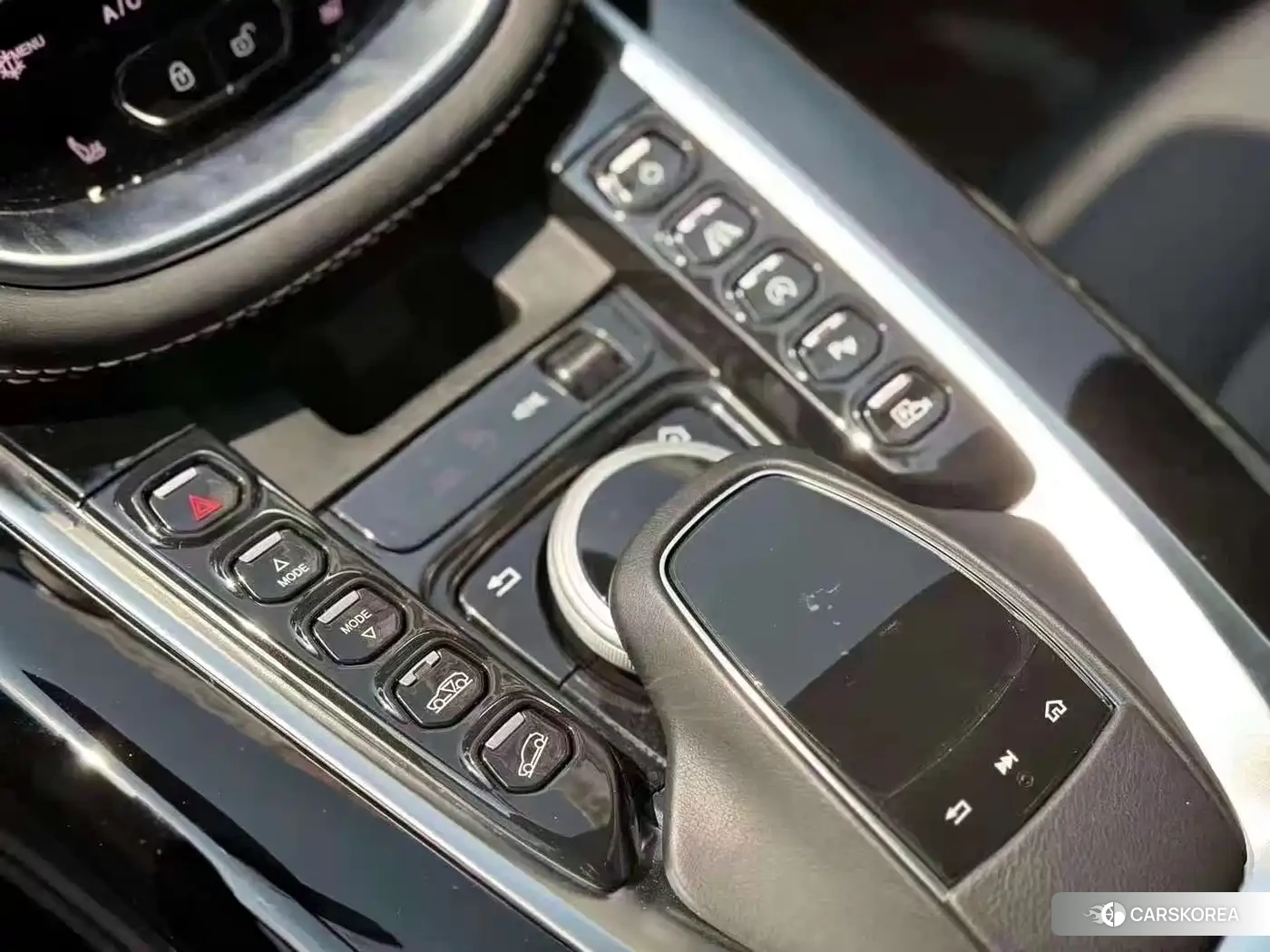 Aston Martin DBX id 4565349 из Китая 7