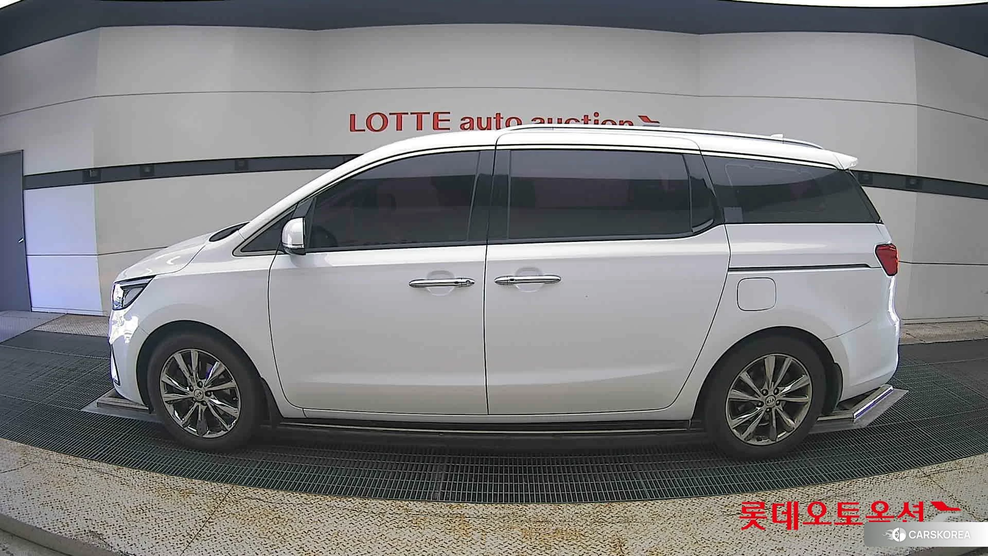 Kia Carnival id 4909152 из Кореи 34