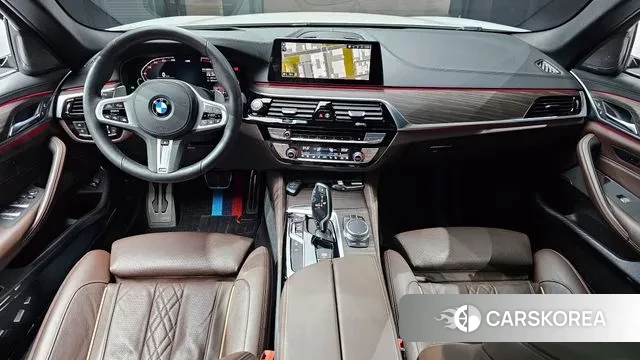 BMW 5 Series (G30) id 3514428 из Кореи 17