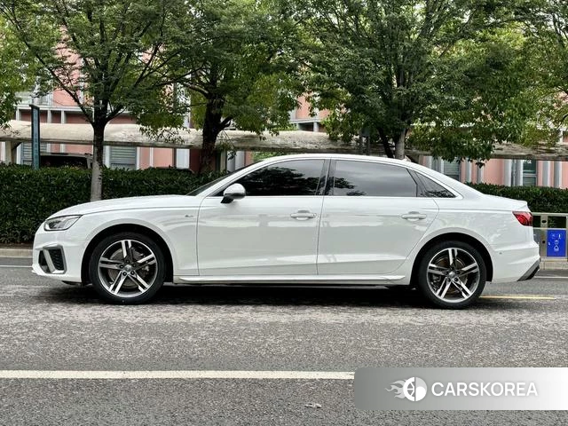 Audi A4L id 4348769 из Китая 14